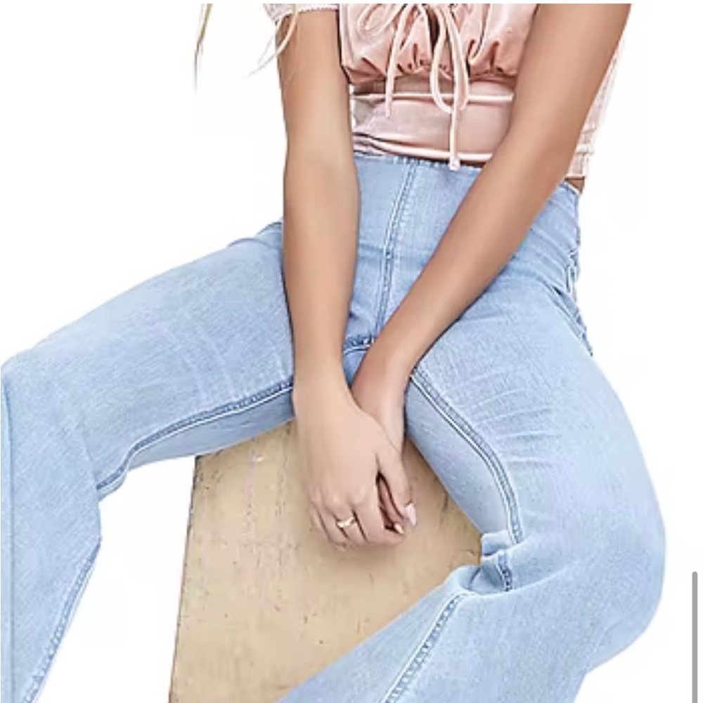 NWT Forever 21 Juniors Women Pull on Flare Pants Size S